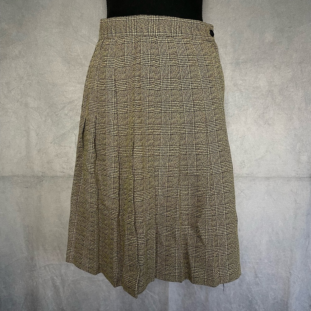 Vintage Tartan plaid pleated skirt